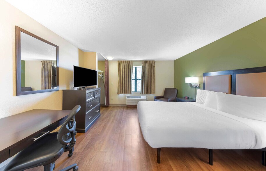 Building Photo - Furnished Studio-Seattle - Everett - North