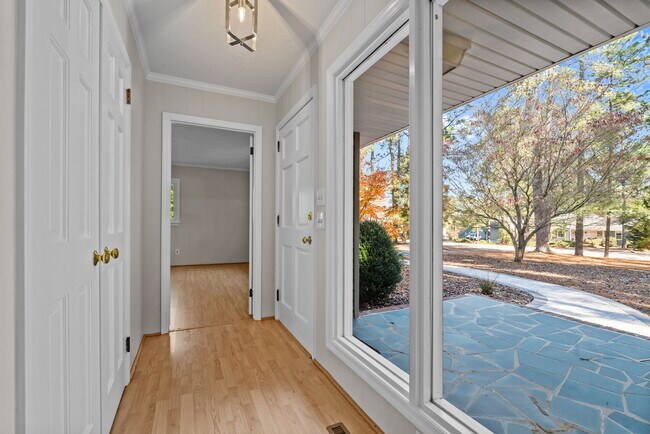 Building Photo - 53 Pine Lake Dr