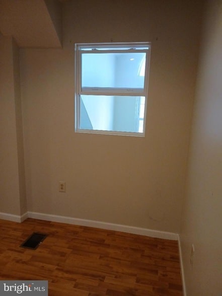 Building Photo - 10547 Beacon Ridge Dr