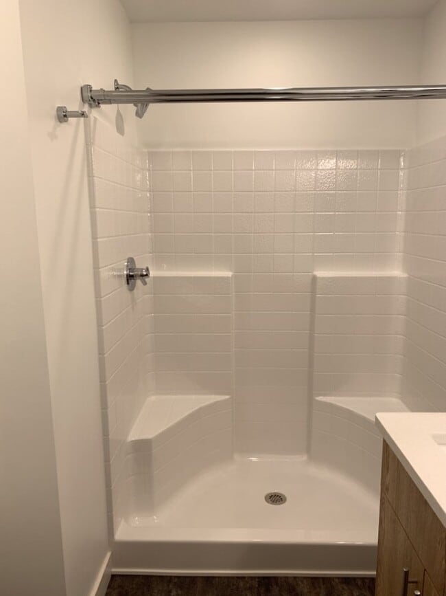 Building Photo - AVAILABLE JUNE - New Construction 3 Bed, 2 Bath Home....Perfect Location!