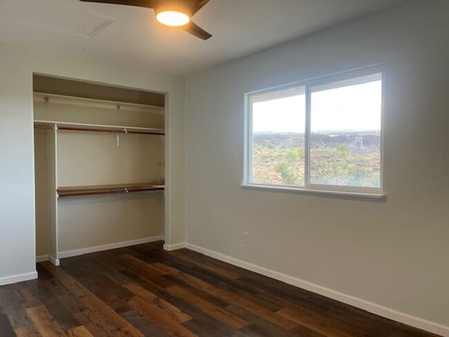 Building Photo - Pet friendly 3 bedroom / 2 bath home with ...