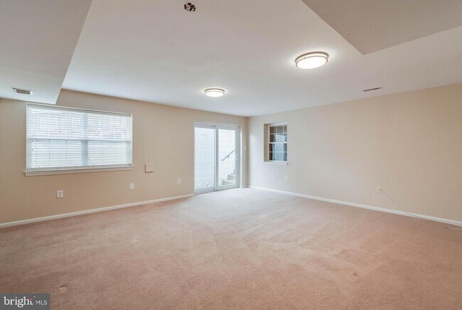 Building Photo - 15704 Renton Ct