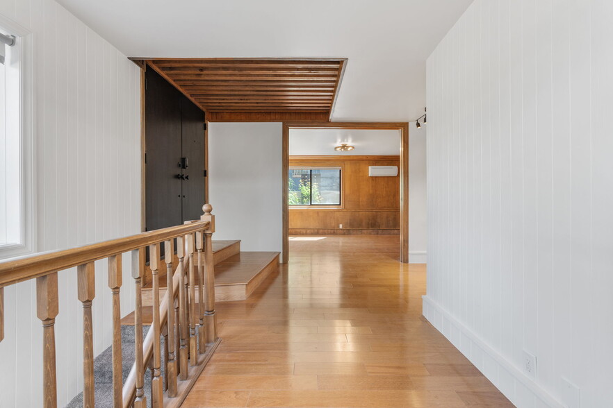 Building Photo - 1016 E 900 S