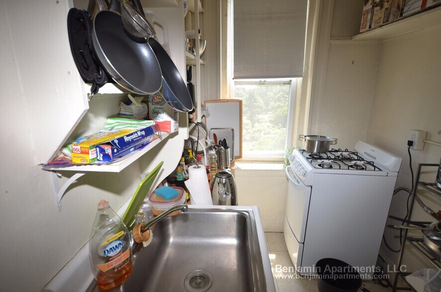 Building Photo - 1179 Boylston St