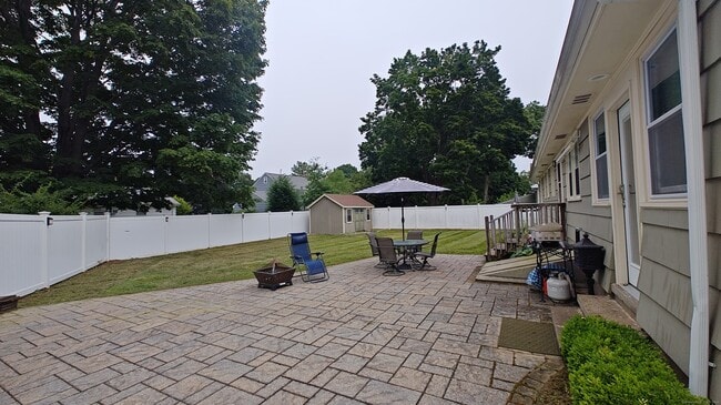 Building Photo - 56 Dessa Dr