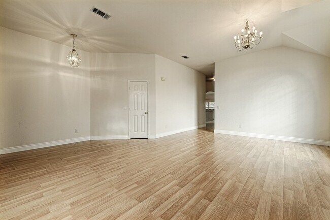 Building Photo - 4405 Lone Rock Ct