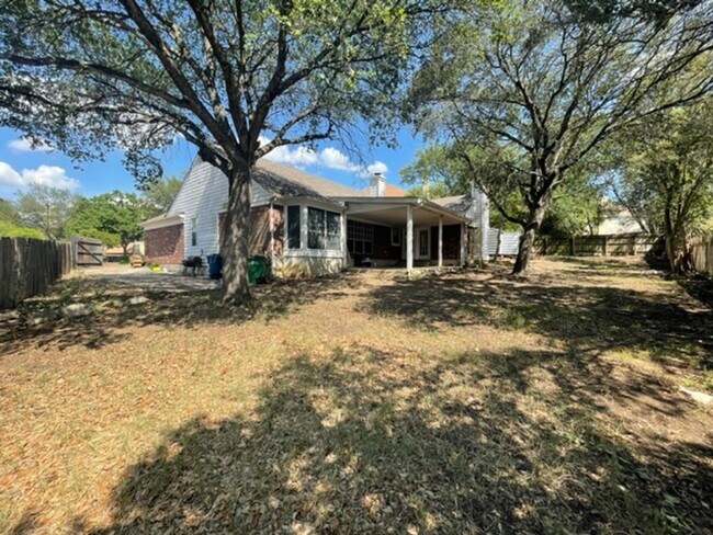 Building Photo - Coming Soon! Beautiful 4 Bed 2 Bath in Sto...