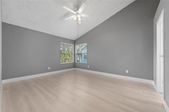 Building Photo - 2727 N Poinciana Blvd