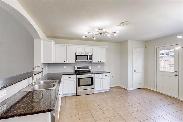 Building Photo - 453 Harding Ln