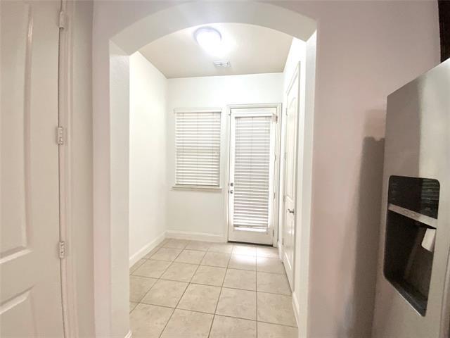 Building Photo - 10534 Tenneyson Ridge Dr