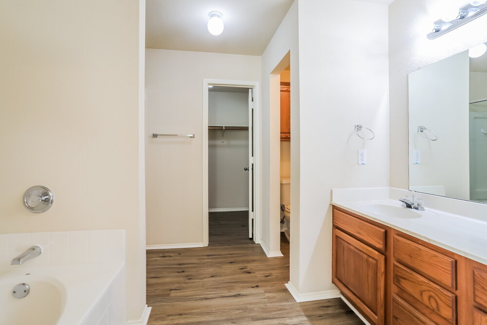 Building Photo - 12249 Shadow Wood Trail