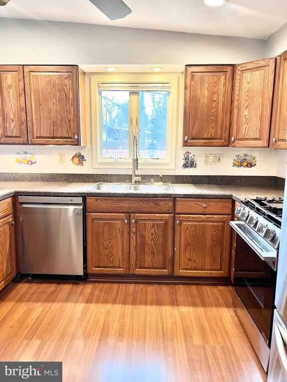 Building Photo - 5650 Gary Ave