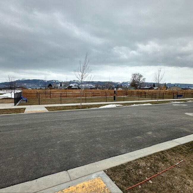 Building Photo - New 2 Bedroom 2 bathroom Teton Peak Flats Unit E 101 With Additional Storage Closet