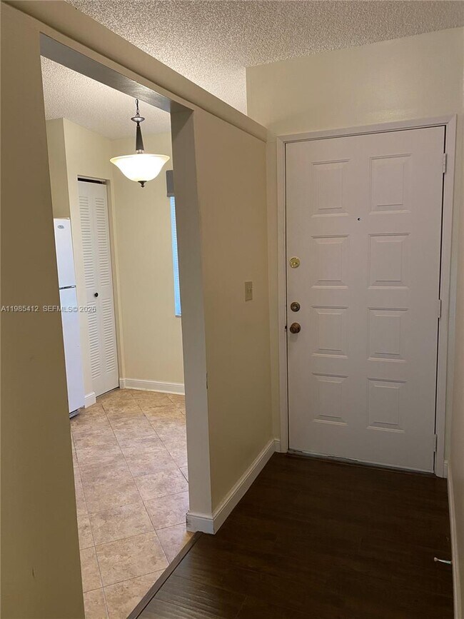 Building Photo - 18595 Egret Way