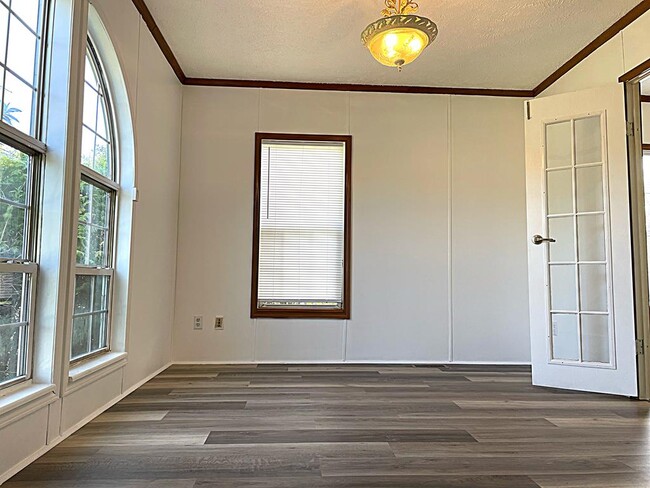 Building Photo - 11582 Charity Ln