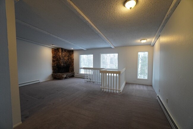 Building Photo - 3 Bedroom East Anchorage Condo!
