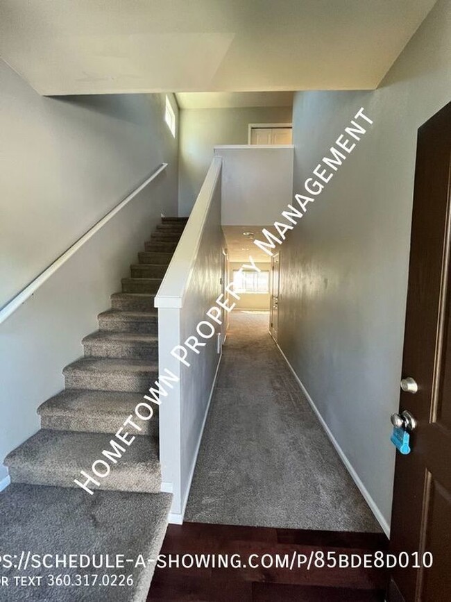 Building Photo - Summerwalk in Lacey - Available NOW!
