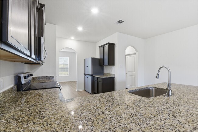 Building Photo - 11023 Hillside Creek Dr