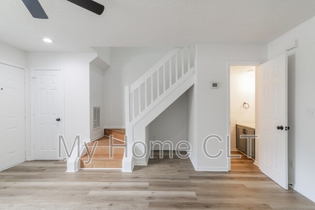 Building Photo - 1766 Forest Side Ln