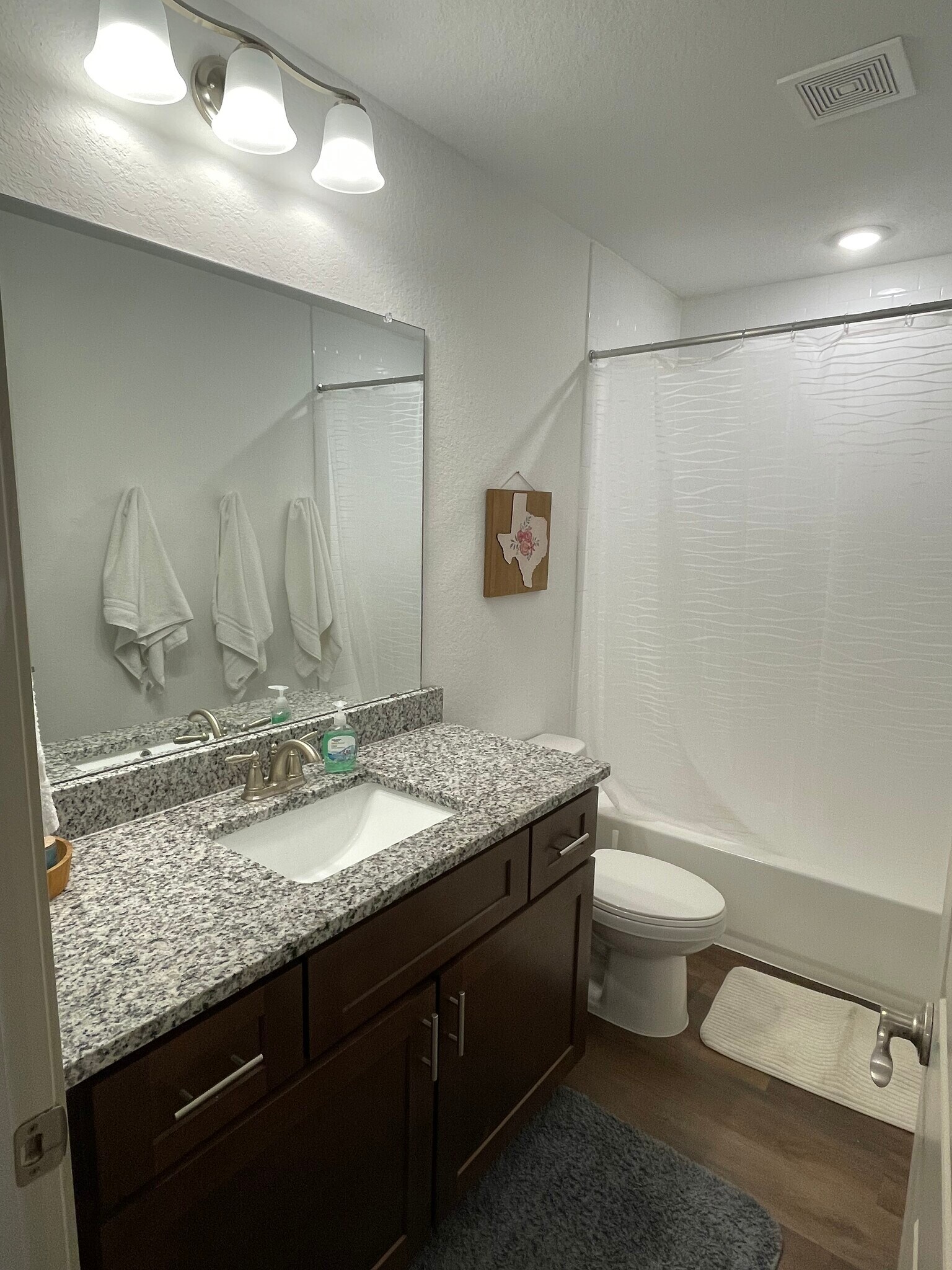 Bathroom 2 - 7511 Gramercy Way