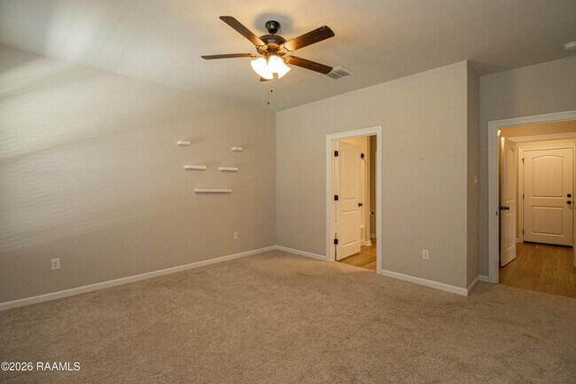 Building Photo - 303 Tall Meadows Ln