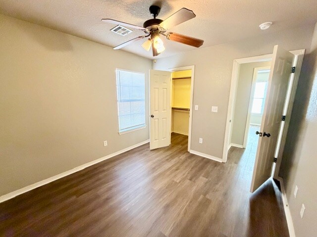 Building Photo - 2827 N Cassius Ln