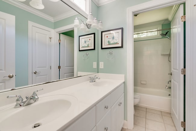 Building Photo - 117 Buckhurst Dr