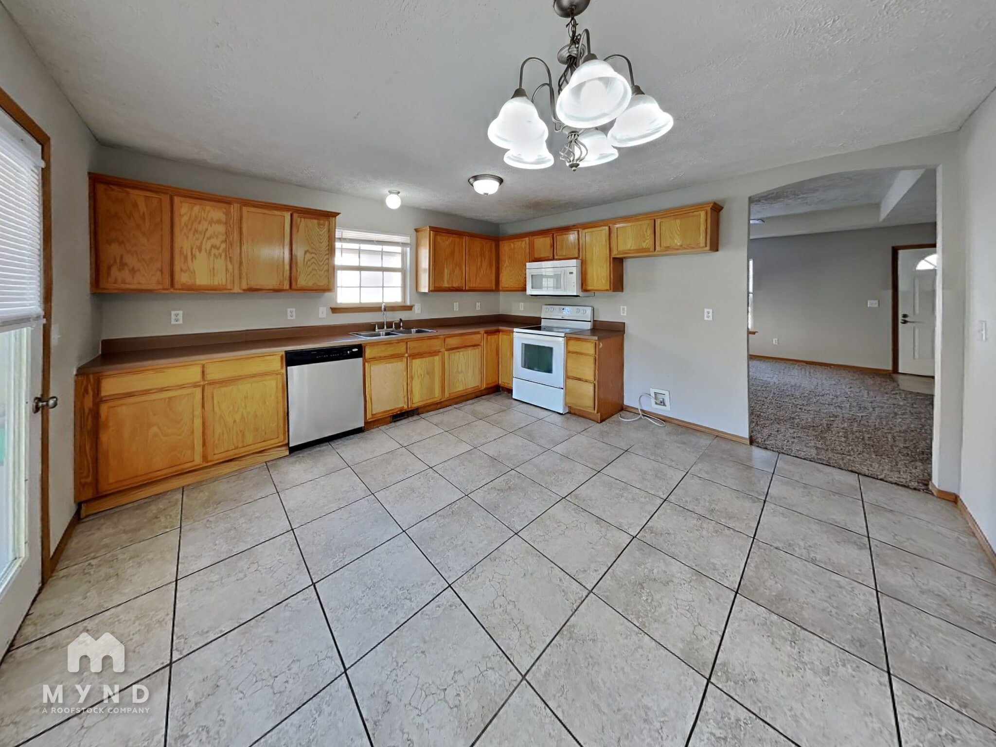 Building Photo - 1131 S Brown Ave