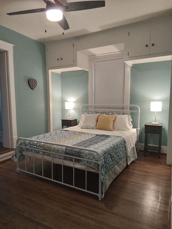 Building Photo - Fully Furnished Home Just Minutes From LU