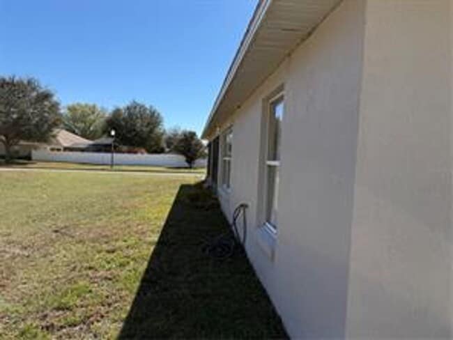 Building Photo - College Park - Clermont