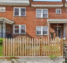 Building Photo - 6842 Dunbar Rd