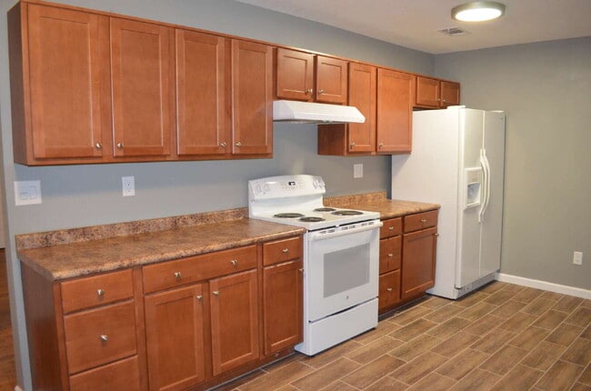 Building Photo - Beautiful corner lot home!