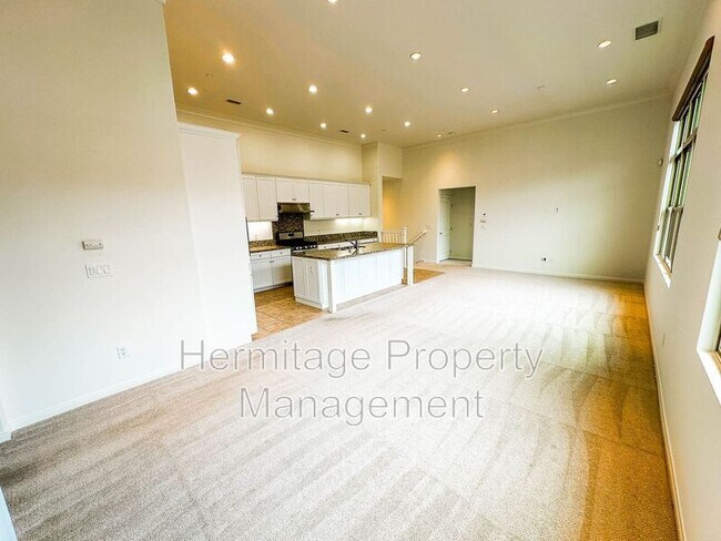 Building Photo - 120 Overbrook