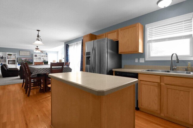 Building Photo - 224 Rockmill St