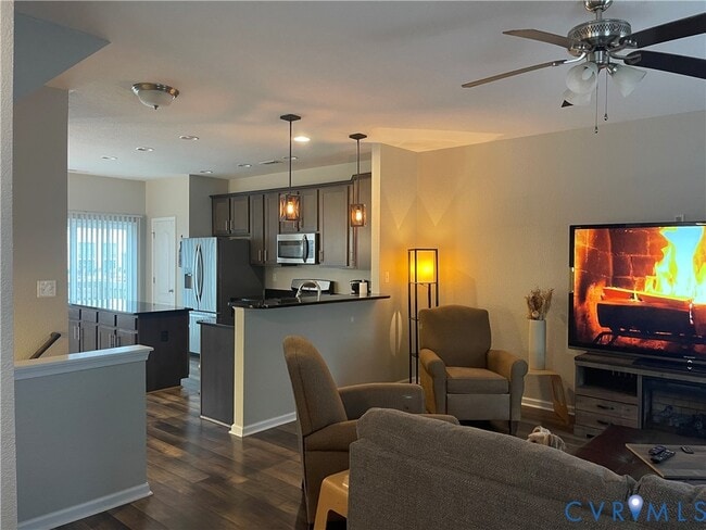 Building Photo - 5012 Spinel St