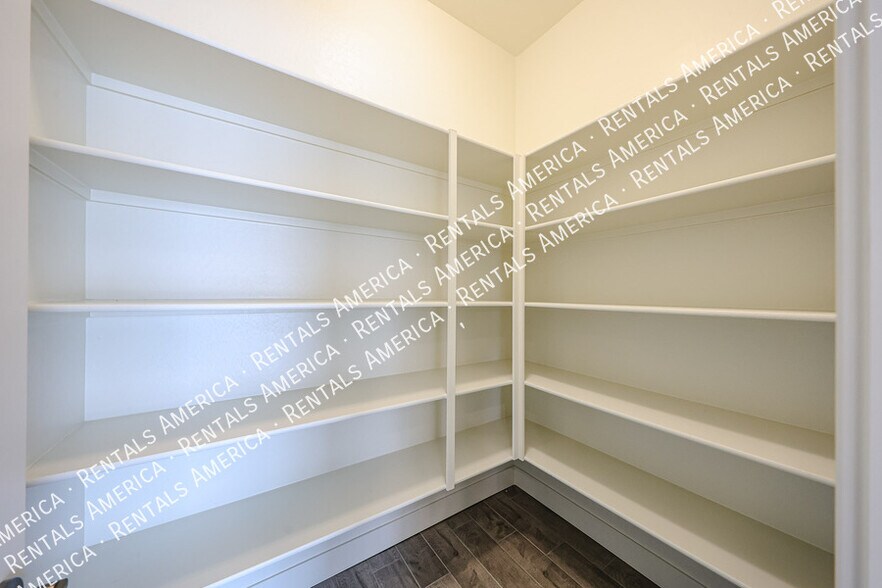 Building Photo - 274 S 164th Dr