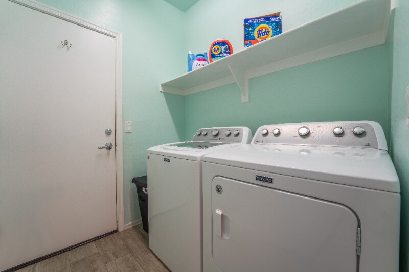 Building Photo - 2313 N Presidential Dr