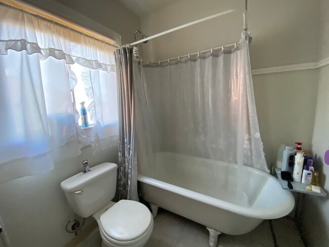 Building Photo - Spacious, Quiet N. Berk. House w/ a Large Private Backyard