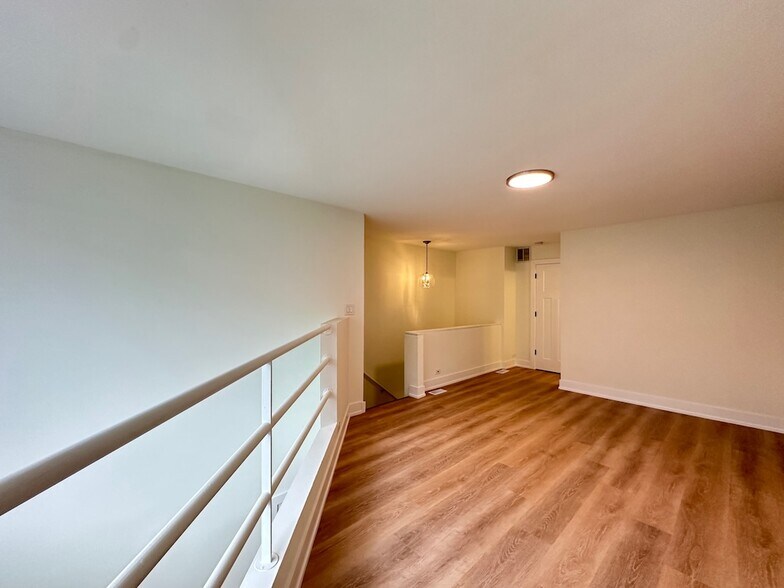 Building Photo - 959 W Grace St