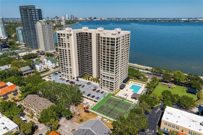 Building Photo - 3301 Bayshore Blvd