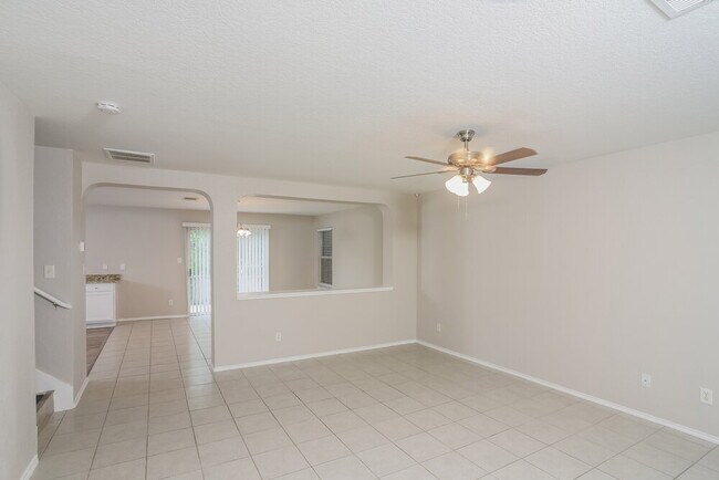 Building Photo - 10711 Amble Coach