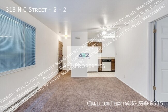 Building Photo - 318 N Center St