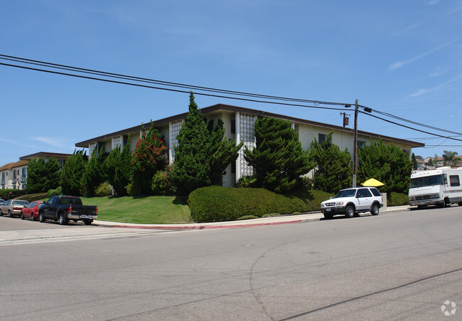 Building Photo - Bay Colony