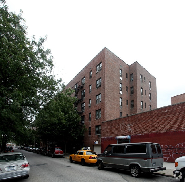 Primary Photo - 51-55 Van Kleeck St