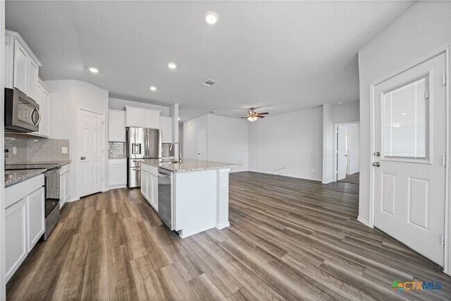 Building Photo - 2818 Wigeon Wy