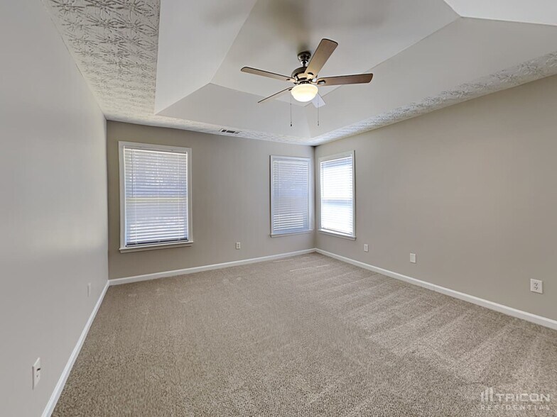 Building Photo - 3337 Coach House Ct