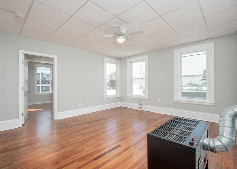 Building Photo - 95 Green Hill Pky