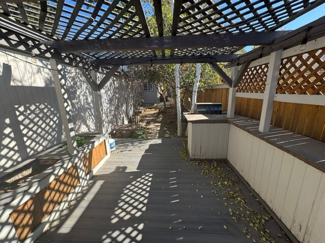 Building Photo - 623 S Logan St