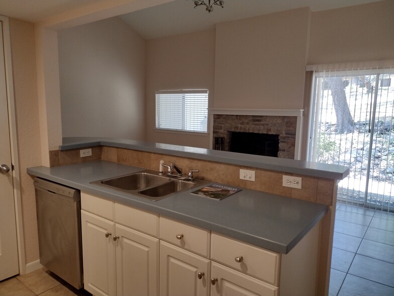 Kitchen looking into Living Room - 25 Marina Cir