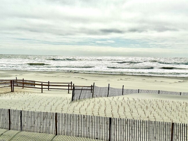 Building Photo - 612 E Brigantine Ave